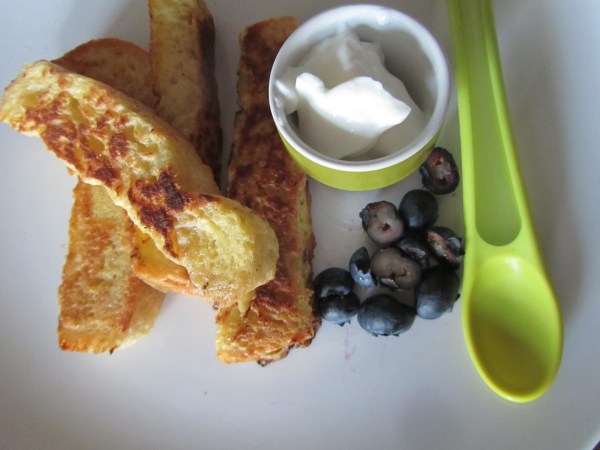 French toast soldiers with blueberries and yoghurt @healthyfoodiebaby