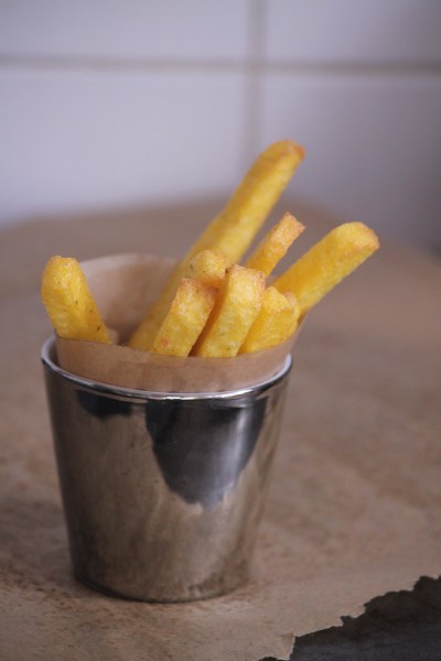 Cheesy baked Polenta chips @healthyfoodiebaby