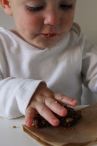 Carrot cake bars @ healthyfoodiebaby