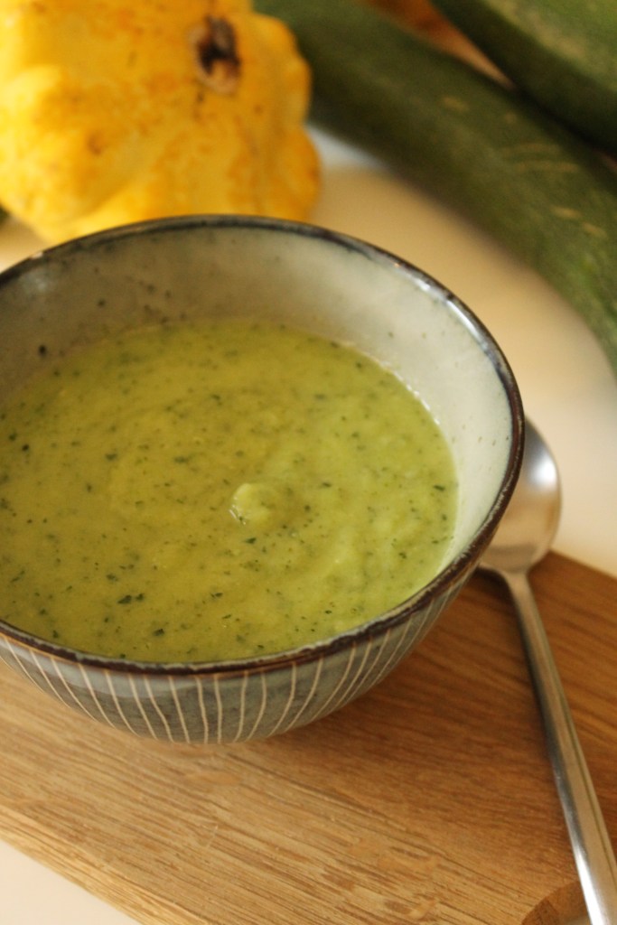 Courgette & Coconut soup @ healthyfoodiebaby