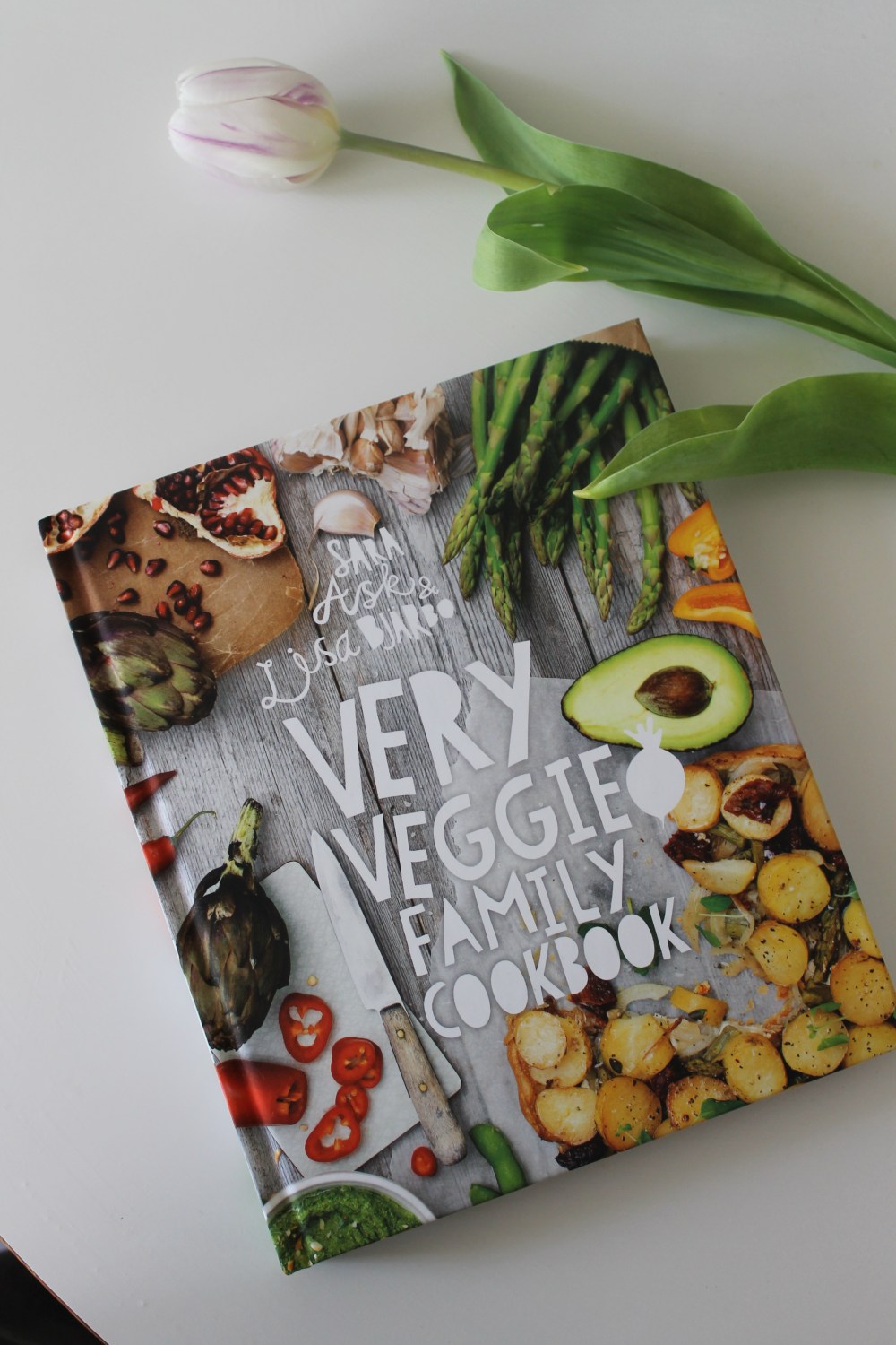 Very Veggie Famile Cookbook_ reviewed by healthyfoodiebaby